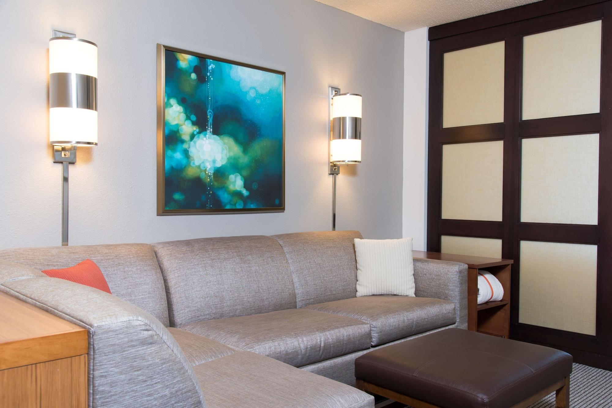 Hyatt Place Hotel 4*