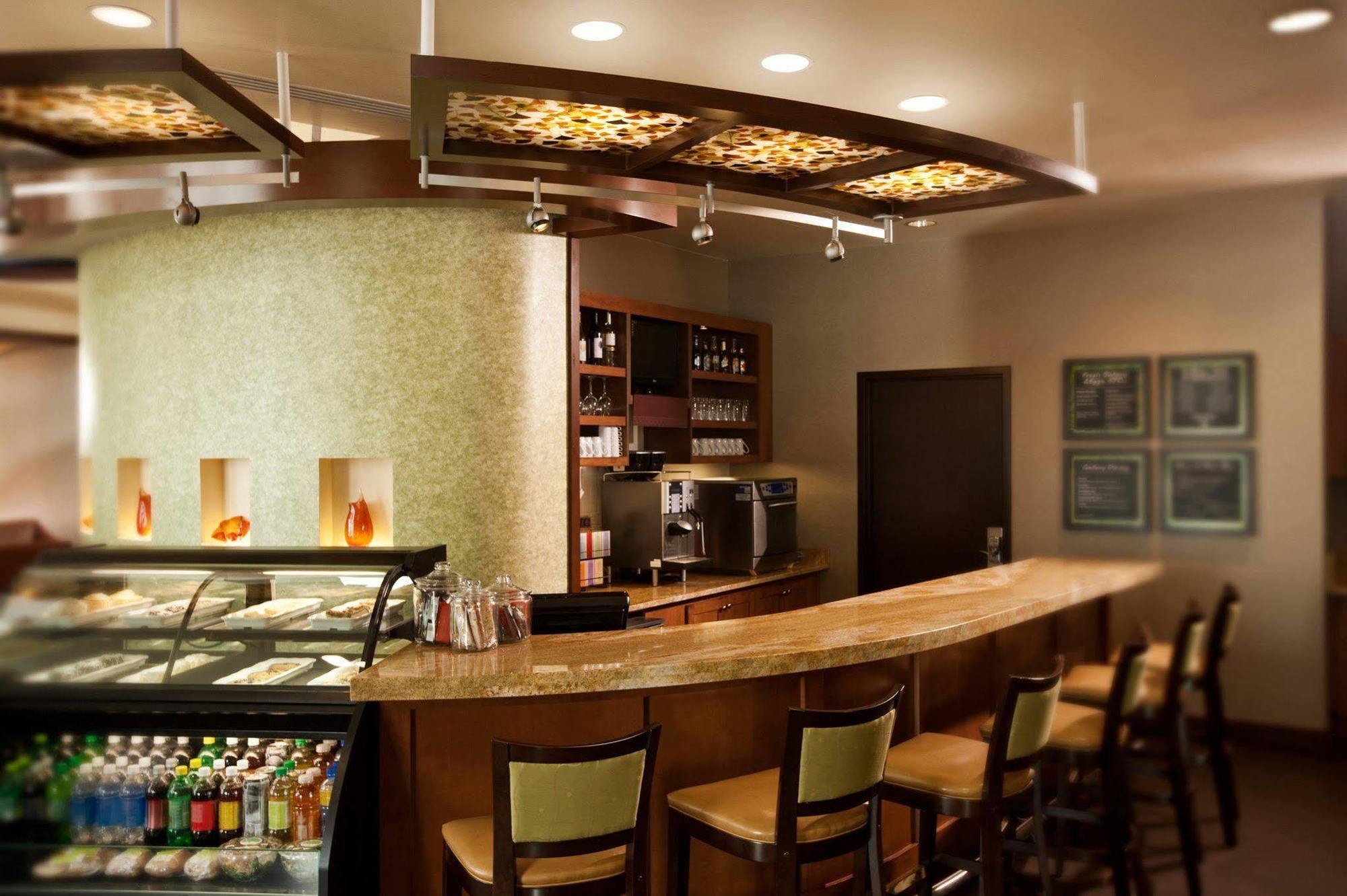Hyatt Place 4*