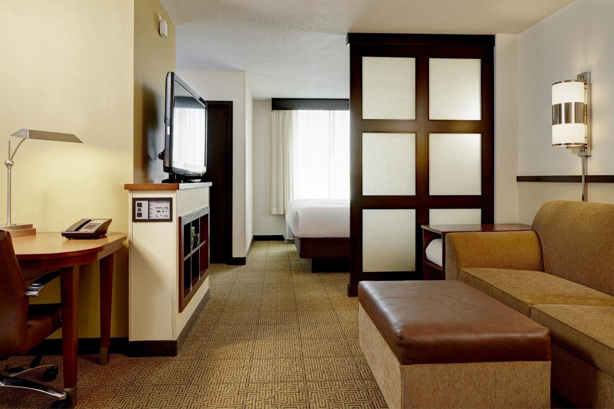 Hyatt Place 4*